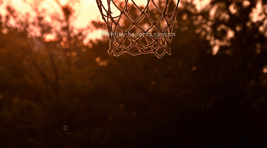 网格状日历与运动轨迹示意主客场轮次排布